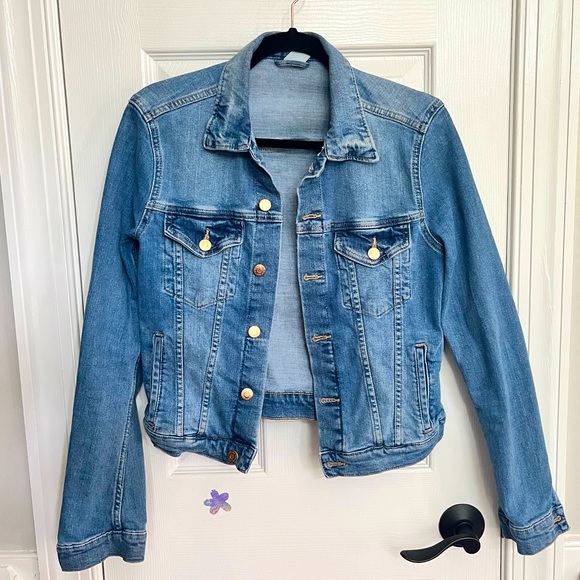 H&M Classic Fitted Denim Jacket - Picture 1 of 4